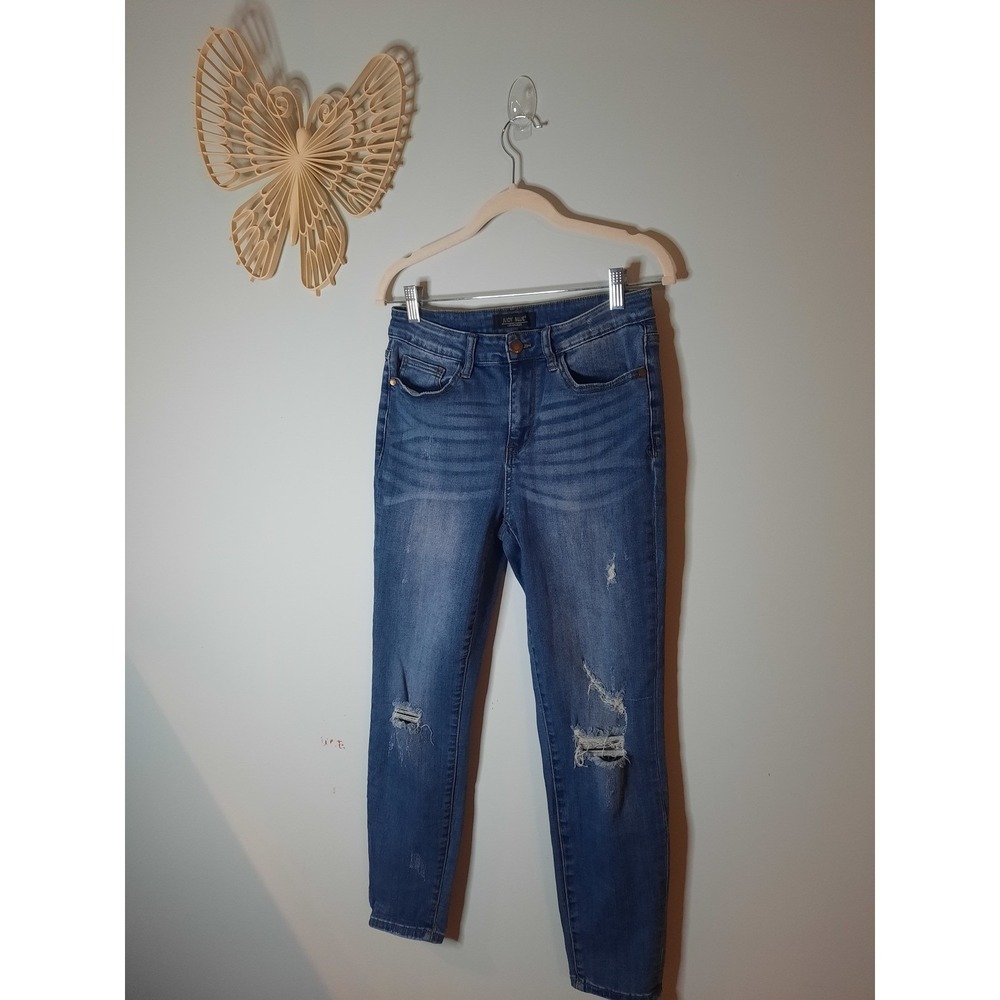 Judy Blue‎ Sz 30 Women's Distressed Medium Wash Skinny Jeans, Stretch, Slimming
